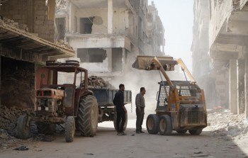 من حملة تنظيف شارع العروبة في مخيم اليرموك