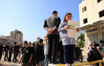 طفلة نازحة من مخيم نور شمس شمالي الضفة الغربية