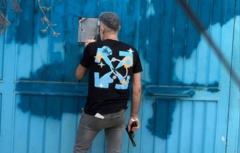 مسلح يحاول اقتحام مدرسة تابعة لـ