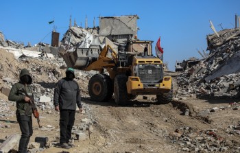 القسام والصليب الأحمر يواصلان البحث عن جثث أسرى 