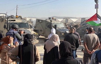 الاحتلال يمنع أهالي مخيم نور شمس شمالي الضفة الغربية من الوصول إلى بيوتهم