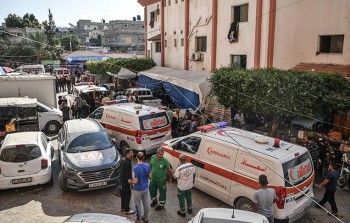 مغادرة إحدى دفعات الجرحى لتلقي العلاج خارج غزة