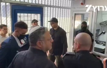 خلال اقتحام بن غفير لسجن عوفر