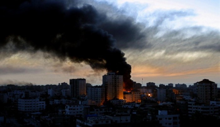 صورة أرشيفية- طائرات الاحتلال تستهدف موقعاً في غزة و"آيزنكوت" ينتقد دعوات شن معركة لمنع الصواريخ