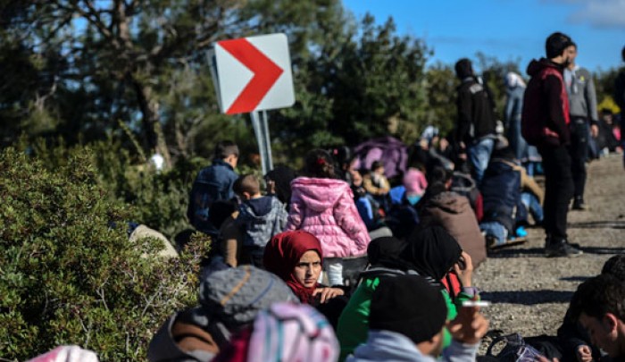 تركيا تعتقل طالبي لجوء بينهم عدداً من اللاجئين الفلسطينيين على حدودها مع اليونان