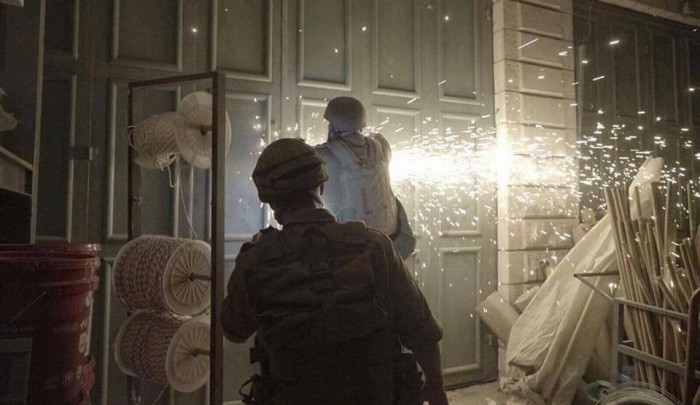 فلسطين المحتلة- من اقتحام قوات الاحتلال مخيّم الدهيشة للاجئين جنوبي بيت لحم المحتلة فجر الأربعاء 16 آب