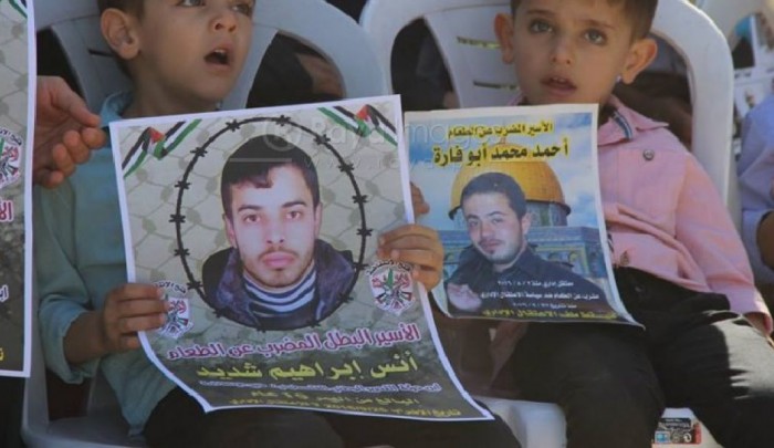 خمسة أسرى في سجون الاحتلال مستمرين في إضرابهم المفتوح عن الطعام