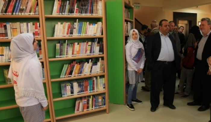 "الأونروا" تُعيد فتح أبواب "مكتبات البحرين" في مخيّم جباليا ورفح