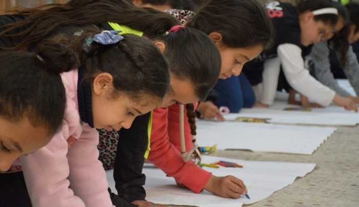 مركز يافا يختتم فعاليات نادي الربيع بمشاركة (70) طفلاً في مخيّم بلاطة