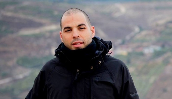 شرطة الاحتلال تعتقل الناشط محمد كبها وتحوّله للحبس المنزلي