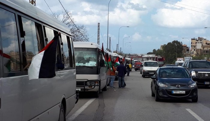 خلال توجه اللاجئين الفلسطينيين الى بلدة مارون الراس الحدودية 