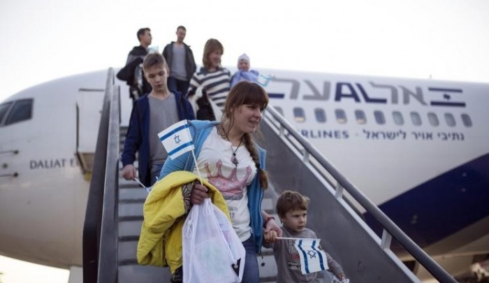 استمرار الهجرة اليهودية إلى فلسطين المحتلة عبر "الوكالة اليهودية"