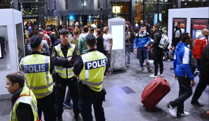 السويد تُعلن عن مقترحات لتسهيل ترحيل اللاجئين المرفوضين