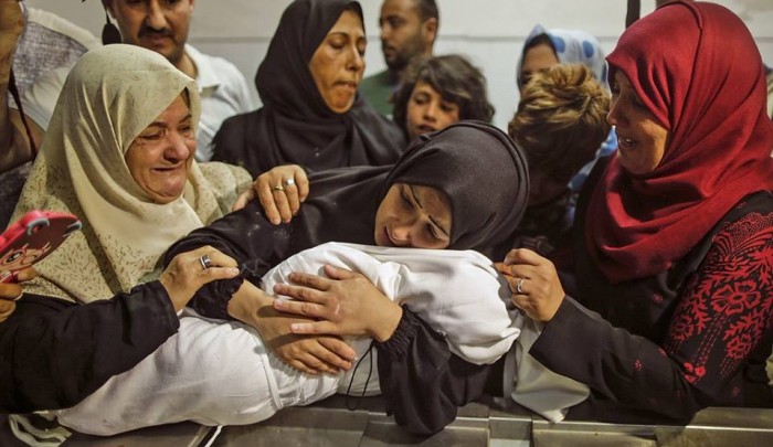 الرضيعة الشهيدة ليلى الغندور التي استشهدت إثر استنشاق الغاز الذي أطلقه الاحتلال