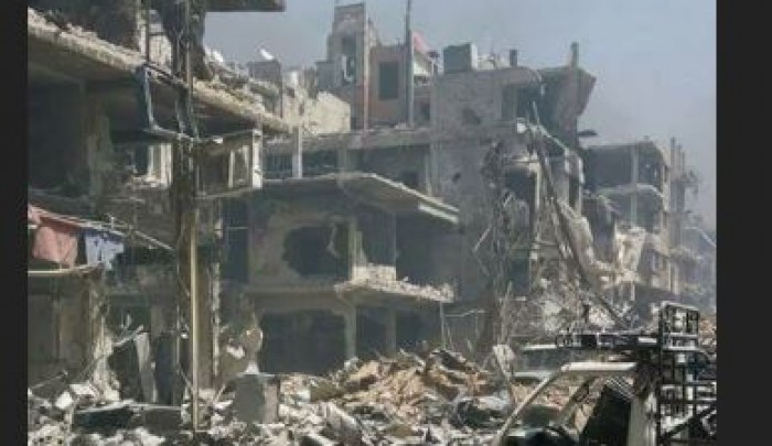 مما تبقّى من مخيّم اليرموك