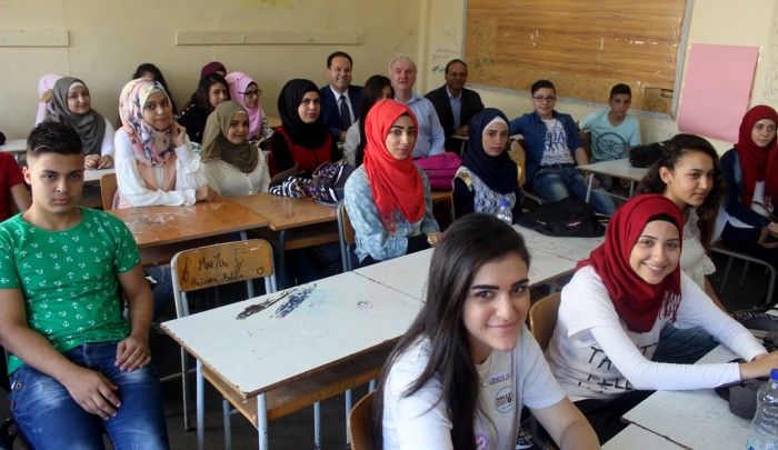 بدء دوام البرنامج التعليمي الصيفي في مدارس "الأونروا" في لبنان