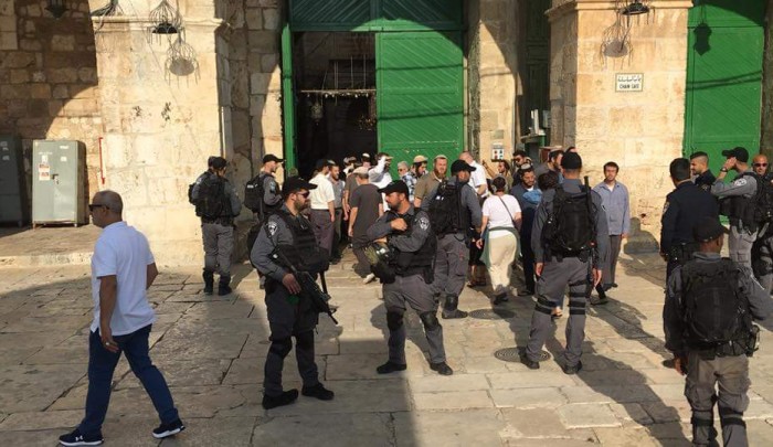 فلسطين المحتلة - من اقتحام المستوطنين للمسجد الأقصى تحت حماية شرطة الاحتلال