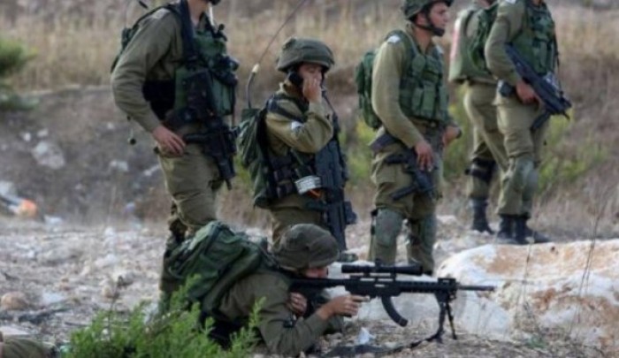 قوات الاحتلال تعتقل (4) فلسطينيين من قطاع غزة
