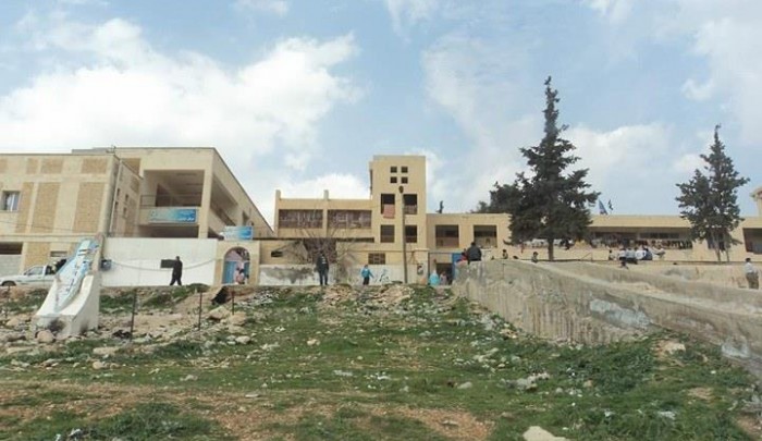 مدرسة الزيب التابعة للوكالة في مخيّم حندرات قبل الحرب.