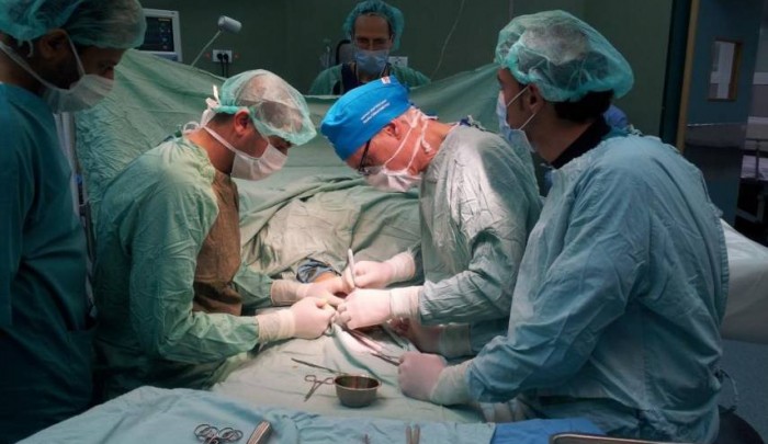 تعاون بين الصحة في غزة و"الأونروا" لتقليص قوائم انتظار العمليّات الجراحيّة
