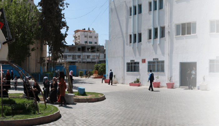 "الأونروا" تُقرر إغلاق أقسام في كليّة مجتمع غزة والطلبة يقودون حراكاً