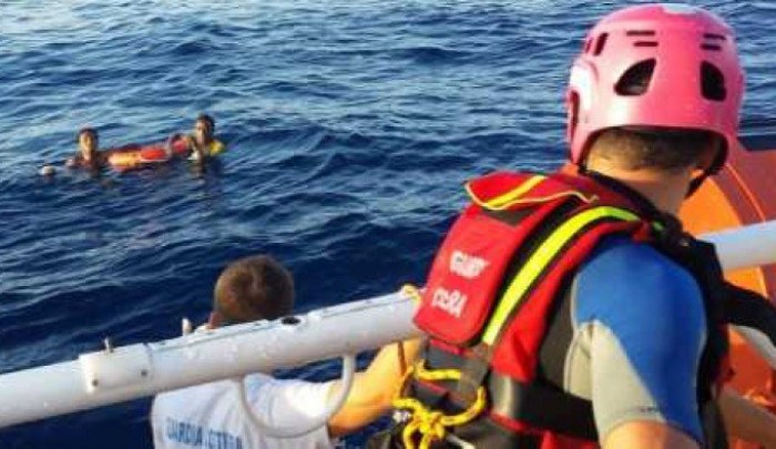  قانون إيطالي يضر بالمهاجرين وسفن الإنقاذ