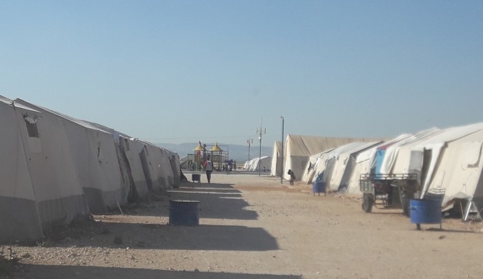 مخيم دير بلوط 
