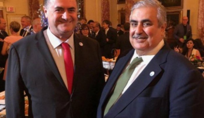 وزير خارجية البحرين برفقة وزير خارجية الكيان الصهيوني