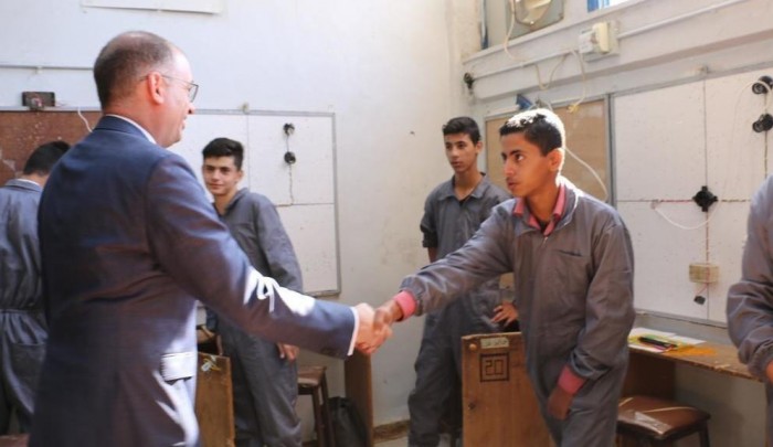 الوزير اللألماني في زيارة لمركز تدريب "وادي السير" التابع للوكالة بالأردن.