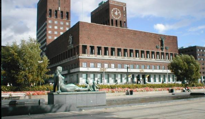مبنى بلدية أوسلو - ويكيبيديا