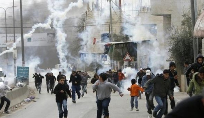 إصابات جراء اعتداء قوات الاحتلال على طلبة مدارس في مُخيّم الجلزون