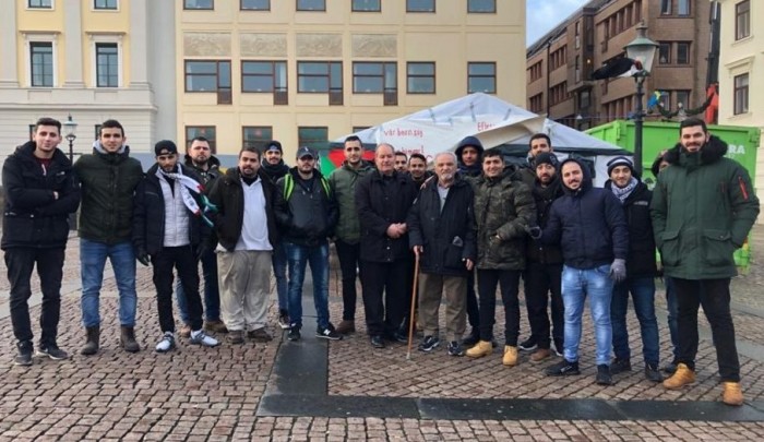 لاجئون فلسطينيون يواصلون اعتصاماً في يتبوري السويدية احتجاجاً على رفض طلبات لجوئهم