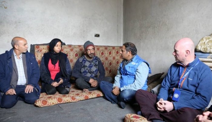 من زيارة فريق "أونروا" لأحد المستفيدين من مشروع تعديل المنازل في سوريا