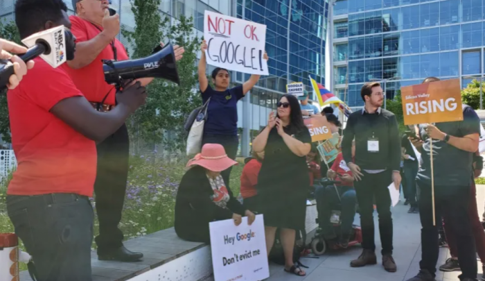 أرشيفية – نشطاء في الولايات المتحدة يتظاهرون ضد شركة جوجل