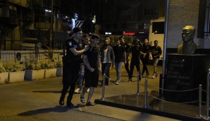 توقيف لاجئين مخالفين لشروط الإقامة في إسطنبول قبل أيام- وكالات