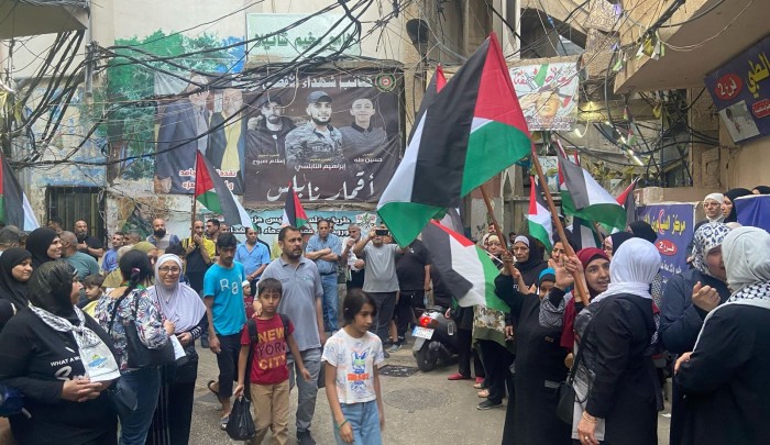 مسيرة شعبية حاشدة في مخيم شاتيلا للاجئين الفلسطينيين في العاصمة اللبنانية بيروت
