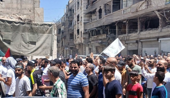 مظاهرة في مخيم اليرموك نصرة لغزة