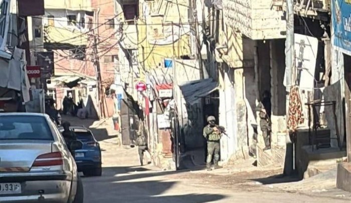 من اقتحام جيش الاحتلال لـ مخيم عسكر في نابلس