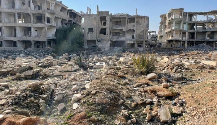 مقبرة مخيم اليرموك | عدسة بوابة اللاجئين الفلسطينيين