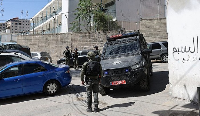 أرشيفية - إغلاق شرطة الاحتلال لمدرسة تابعة لـ"أونروا" في مخيم شعفاط