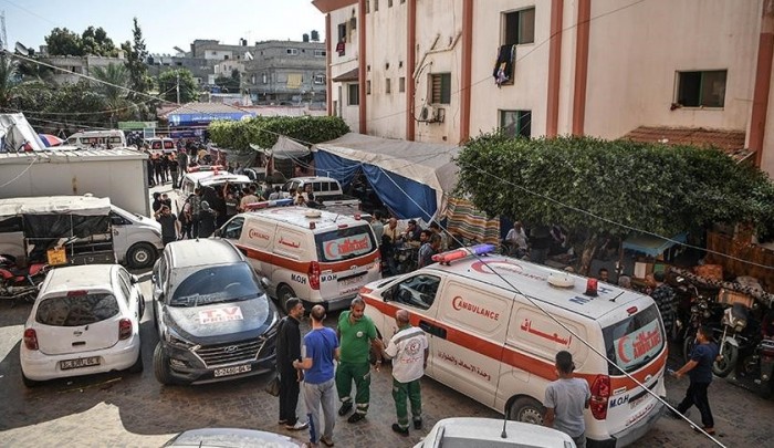 مغادرة إحدى دفعات الجرحى لتلقي العلاج خارج غزة