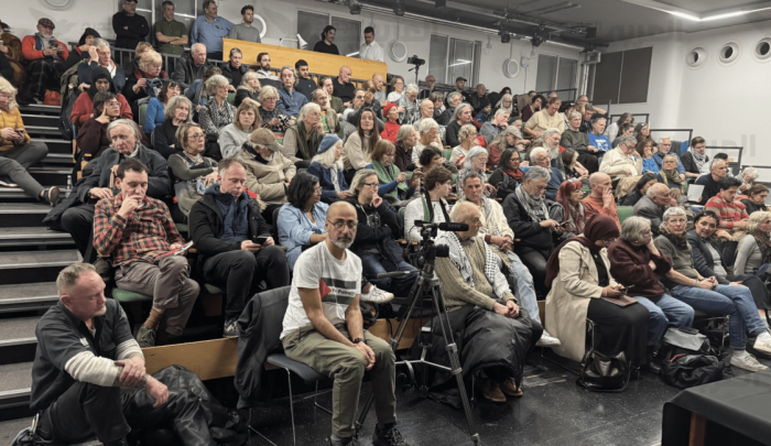 من اجتماع تحالف فلسطين في لندن