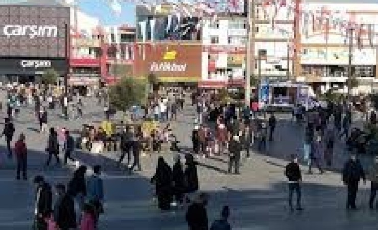 ميدان إسنيورت - إسطنبول