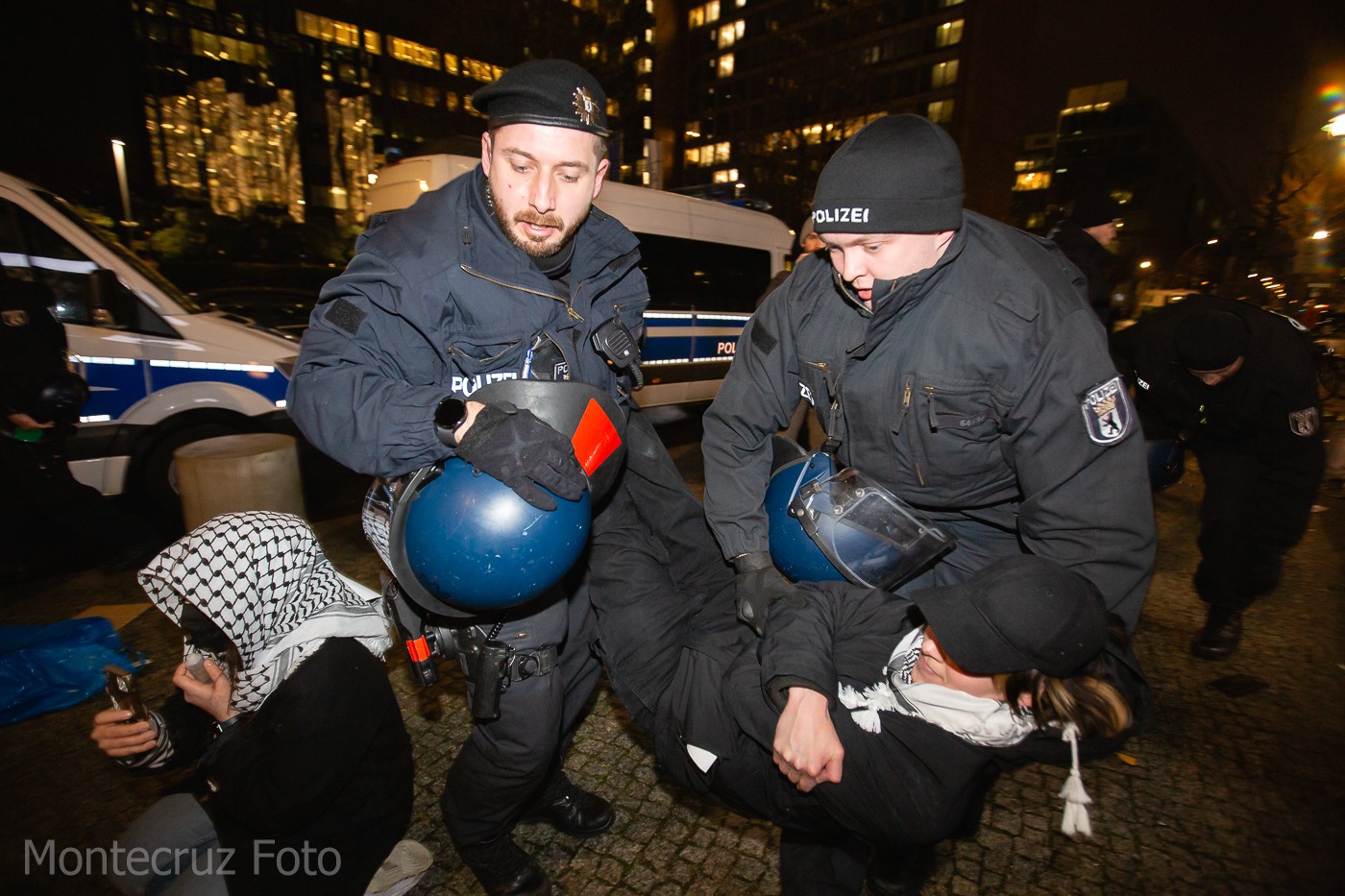 اعتقالات ناشطين في المانيا 2.jpg