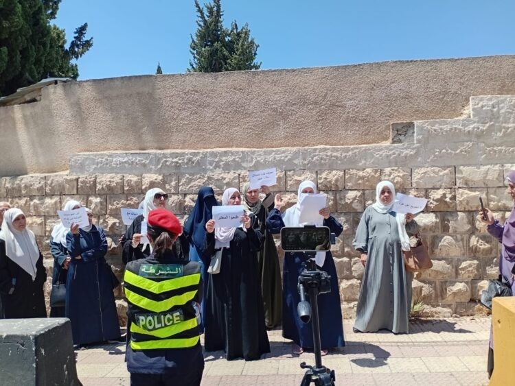 وقفة الأردن.jpg