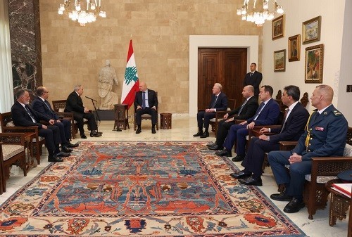 السفير.jpg