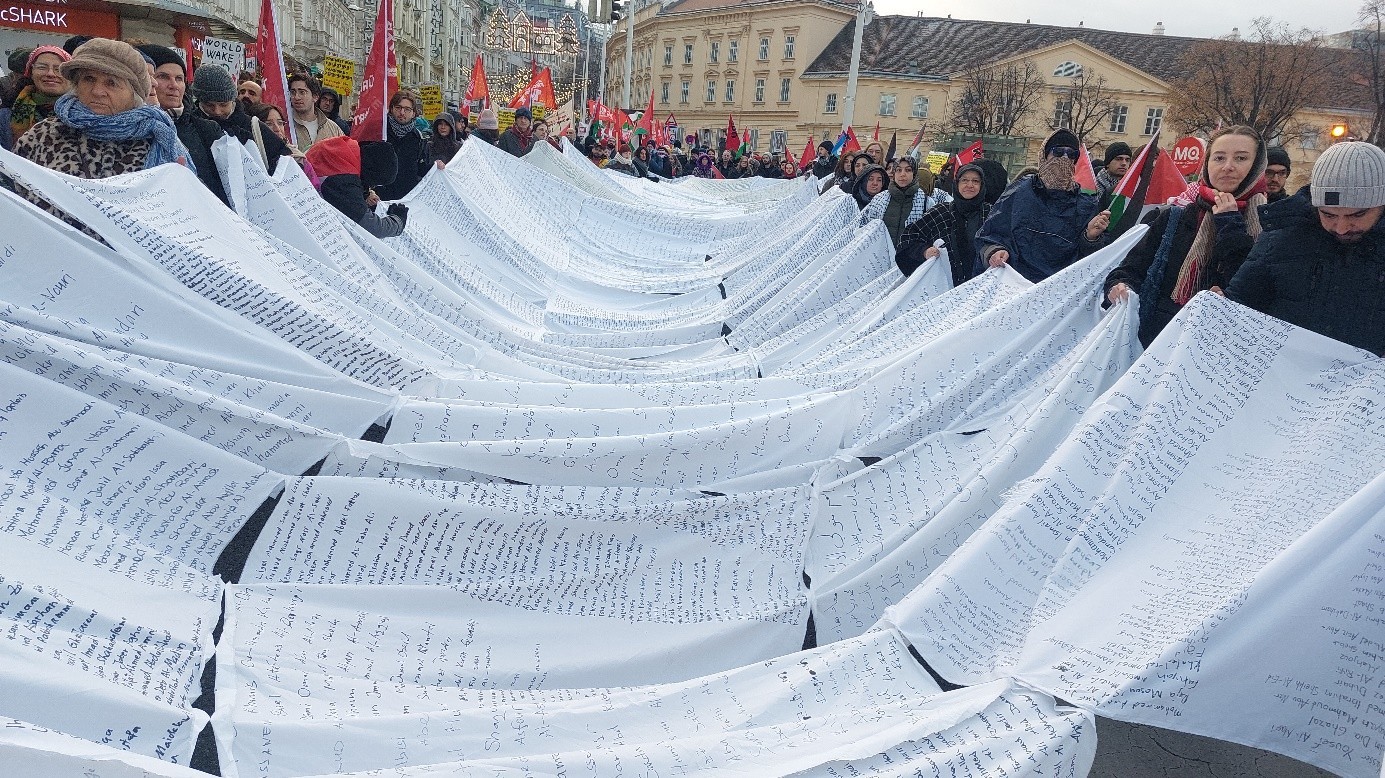 مظاهرة في فيينا 29-11- 2.jpg