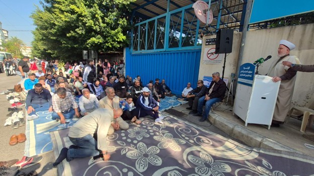 وقفة امام الاونروا 28-11--3.jpg