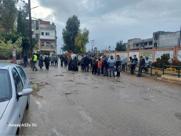 حملة دفء مخيم العائدين حمص 2.jpg