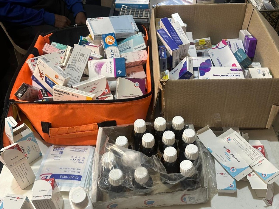 يوم طبي في مخيم الجليل وأدوية للنازحين.jpg